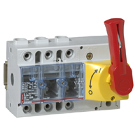 Выключатель-разъединитель 125A 3П рукоятка спереди красная рукоятка желтая панель Legrand Vstop