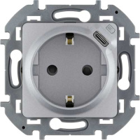 Комбинированная розетка 2К+З с зарядным устройством USB тип С для скрытого монтажа розетки 16АХ, ~250В, напряжение зарядного устройства =5В, 1500 мА. Legrand Inspiria Алюминий