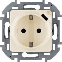Комбинированная розетка 2К+З с зарядным устройством USB тип С для скрытого монтажа розетки 16АХ, ~250В, напряжение зарядного устройства =5В, 1500 мА. Legrand Inspiria Слоновая кость