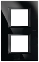Рамка прямоугольная вертикальная немецкий стандарт 2+2 мод Bticino Axolute Nighter 