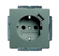 Розетка Schuko с заряд. устр. USB 20 EUCBUSB-803-500 16A 700 мА электр. защита от перегрузки и КЗ безвинтовые клеммы серый металлик ABB Solo