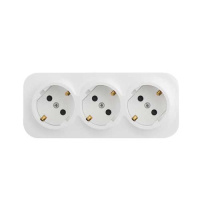 Розеточный блок с предварительным подключением 3 x 2К+З с защитными шторками - 16 A - 250 В~  IP 20 Legrand Quteo Белый 