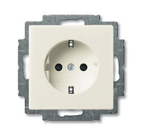 Розетка с заземлением с защитными шторками ABB Basic55 Слоновая кость