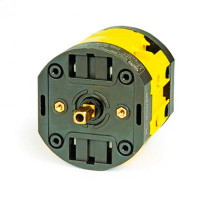 Переключатель кулачковый четырехполюсный 32 А DKC