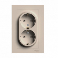 SE AtlasDesign Розетка двойная с заземлением со шторками Песочный 16А в сборе