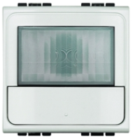 Выключатель ИК с датчиком освещенности Bticino Living Light Белый