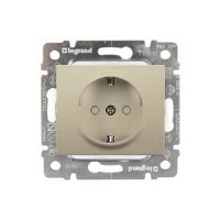 Розетка с заземлением с защитными шторками немецкий стандарт автомат.клеммы Legrand Galea Life Титан
