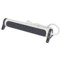 Удлинитель с заземлением 4 розетки с кабелем 1,5 м., с индикацией потребляемой мощности и защитой от перегрузки, кнопкой включения и поворотным основанием черный  Legrand Белый/Черный