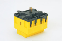 Выключатель нагрузки трёхполюсный на 63 А DKC