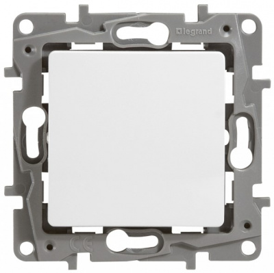 Выключатель 1-клавишный с подсветкой 10A винтовой зажим Legrand Etika Белый Legrand Etika 672203
