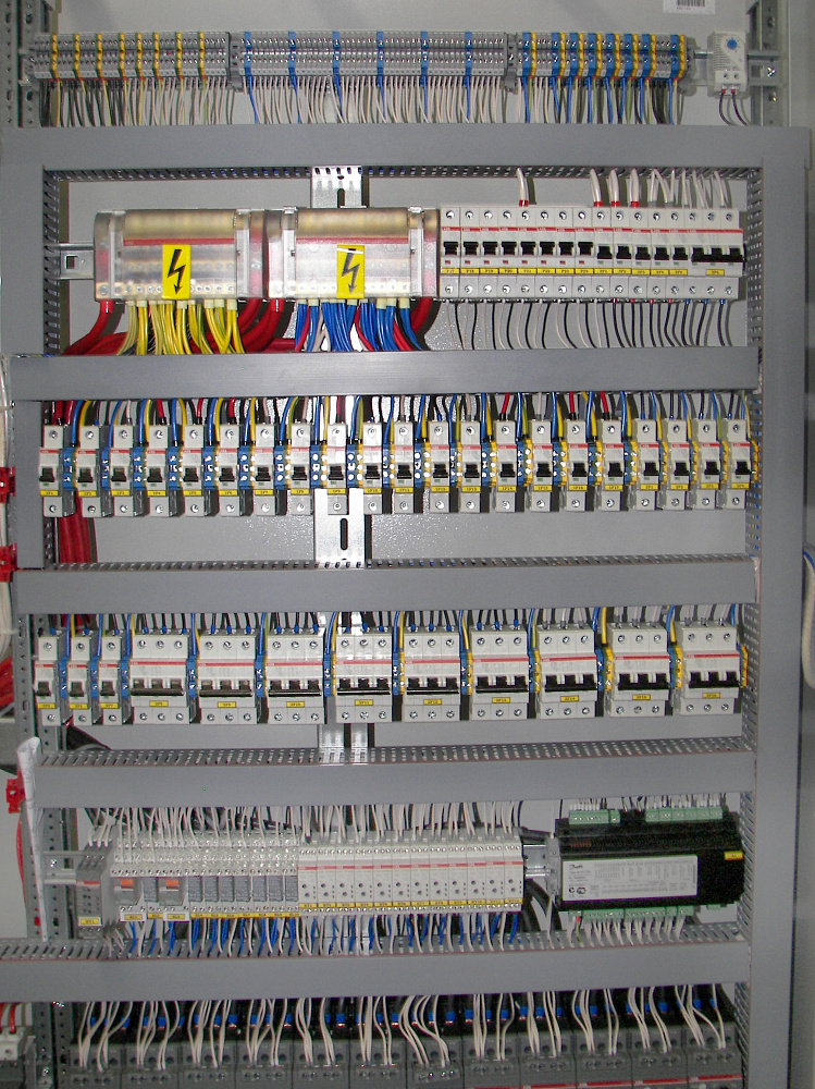 Продуктовая сеть Дикси (ЩУ холодильными установками): разработаны Щиты управления - фото № 16