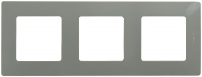 Рамка 3-постовая Legrand Etika Светлая галька Legrand Etika 672523