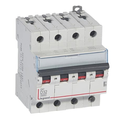 Автоматический выключатель 4P 32 A D 6kA Legrand DX3 Legrand DX3 408150