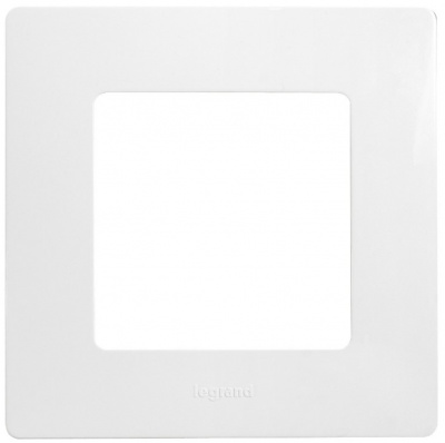Рамка 1-постовая Legrand Etika Белый Legrand Etika 672501
