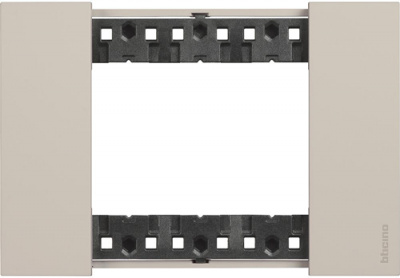 Песочный Рамка итальянский стандарт 3 мод Bticino LivingNow Bticino Living now KA4803KM