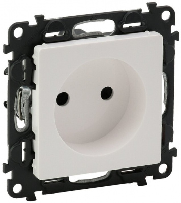 Розетка без заземления с защитными шторками безвинт.зажим Legrand Valena Life Белый Legrand Valena Life 753416