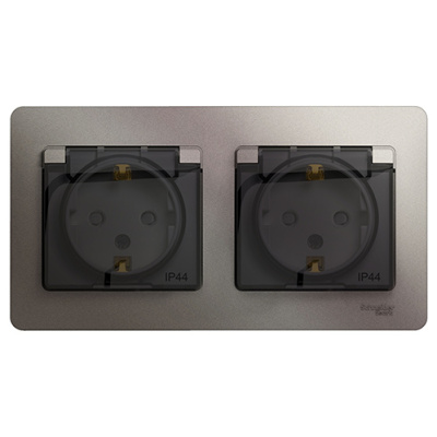 Розетка двойная с заземлением со шторками в сборе IP44 Systeme Electric Glossa Платина Systeme Electric Glossa GSL001247