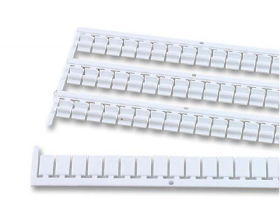 Маркировочная пластина для розеток 95.03/95.05 Finder Finder  095.00.4