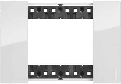 Лед Рамка итальянский стандарт 3 мод Bticino LivingNow Bticino Living now KA4803DW