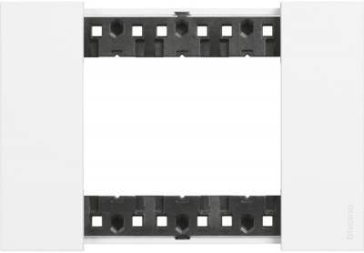 Белый Рамка итальянский стандарт 3 мод Bticino LivingNow Bticino Living now KA4803KW