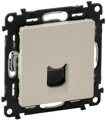 Розетка информационная 1-ая RJ 45 кат.5e UTP Legrand Valena Life Слоновая кость Legrand Valena Life 753540