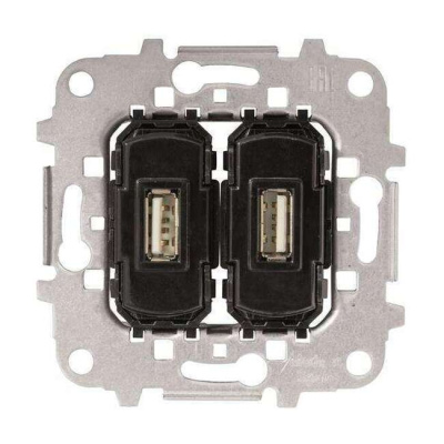 2CLA818530A1001.jpg