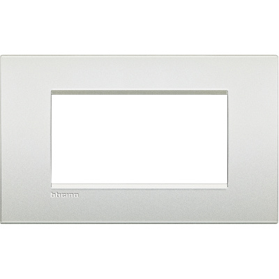 Рамка AIR 4 мод Bticino Living Light Белый жемчуг Bticino Living Light LNC4804PR