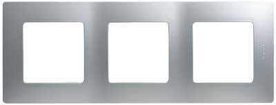 Рамка 3-постовая Legrand Etika Алюминий Legrand Etika 672553