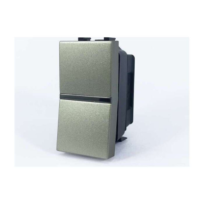2CLA210100N1901.jpg