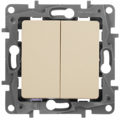 Переключатель 2-клавишный 10A автоматические зажимы Legrand Etika Cлоновая кость Legrand Etika 672312