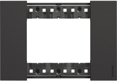 Черный Рамка итальянский стандарт 3 мод Bticino LivingNow Bticino Living now KA4803KG