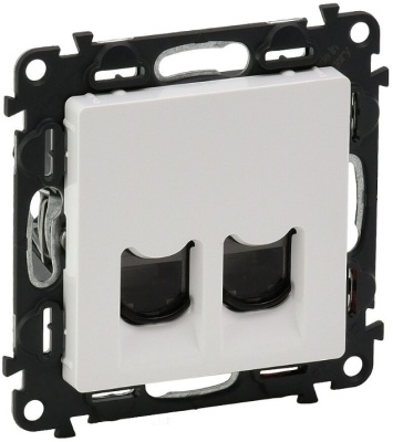Розетка информационная 2-ая RJ 45 кат.6 UTP Legrand Valena Life Белый Legrand Valena Life 753443
