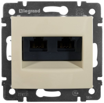 Розетка информационная 2-ая RJ45 кат.5e UTP на захватах Legrand Valena Слоновая кость Legrand Valena 774131