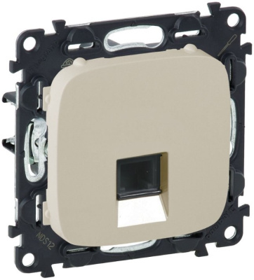 Розетка информационная 1-ая RJ 45 кат.6 UTP Legrand Valena Allure Слоновая кость Legrand Valena Allure 753842