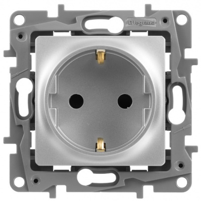 Розетка 2К+З со шторками немецкий стандарт винтовые зажимы 16 A 250 В~ Legrand Etika Алюминий Legrand Etika 672422