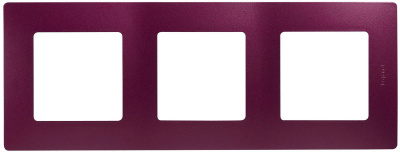 Рамка 3-постовая Legrand Etika Cливовый Legrand Etika 672563