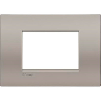 LivingLight Рамка Air, итальянский стандарт 3 мод. Цвет "Песчаник" Bticino Bticino  LNC4803SB