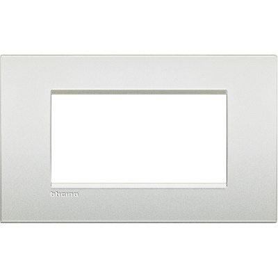 Рамка AIR 4 мод Bticino Living Light Белый жемчуг Bticino Living Light LNC4804PR