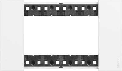 Белый Рамка итальянский стандарт 4 мод Bticino LivingNow Bticino Living now KA4804KW