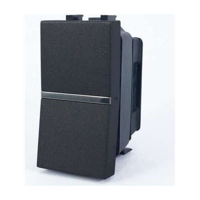 2CLA210100N1801.jpg