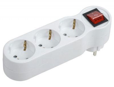 IEK Тройник Т-01/03В 3 места 2P+PE 16А с выкл. белый  IEK  WTP10-16-03-ZK-K01