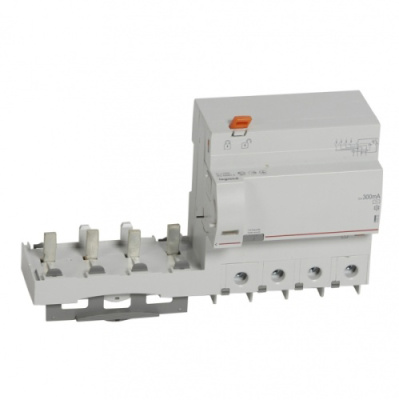 Дифференциальный блок DX3 - тип AC - 300 мА - 4П - 400 В~ - 125 А - 6 модуля Legrand Legrand  410628
