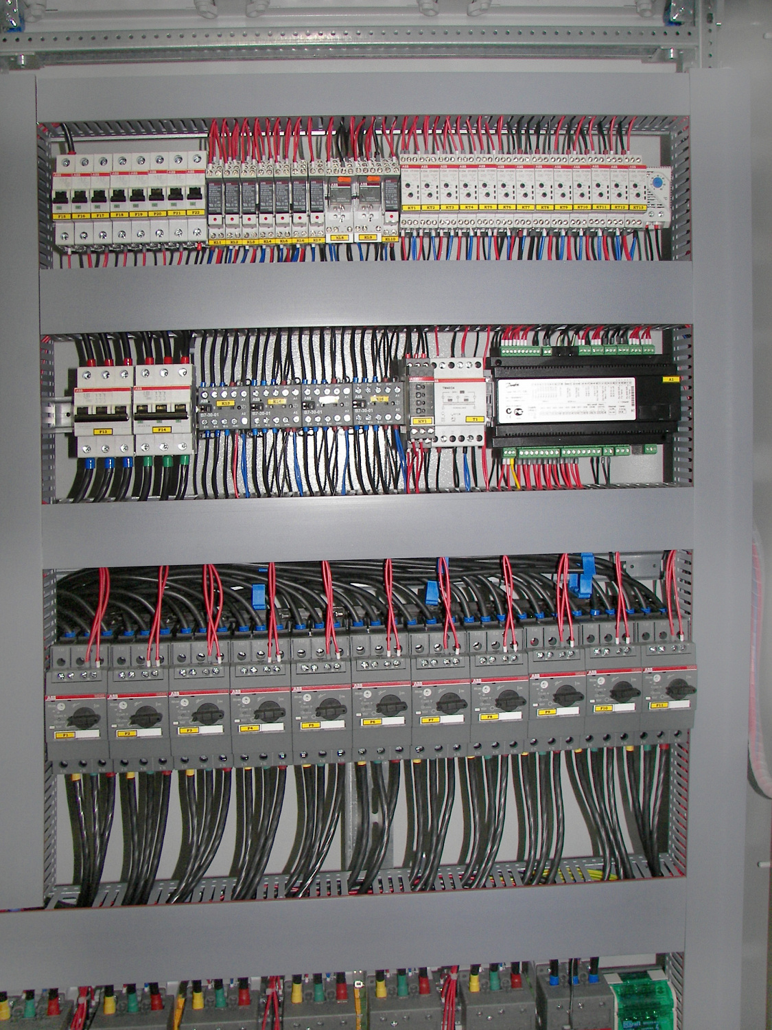 Продуктовая сеть Дикси (ЩУ холодильными установками): разработаны Щиты управления - фото № 18