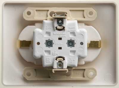 GSL000624_1.jpg